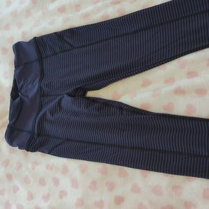 Lululemon reversible leggings size 2
